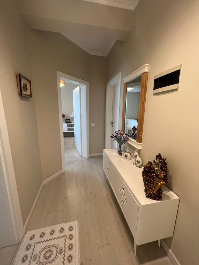 Grand New Bazaar Apartment Tirana Exteriör bild
