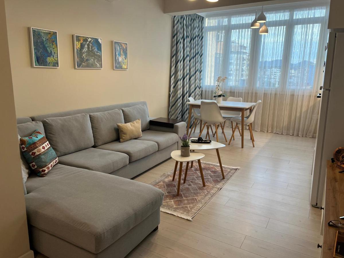 Grand New Bazaar Apartment Tirana Exteriör bild