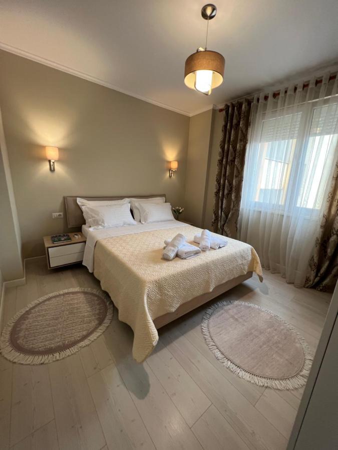 Grand New Bazaar Apartment Tirana Exteriör bild